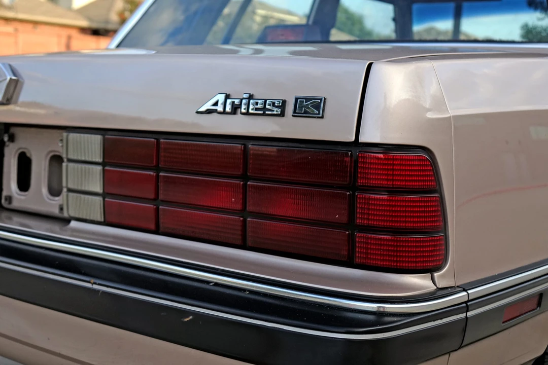 1989 Chrysler K-Car - Image 30 of 31