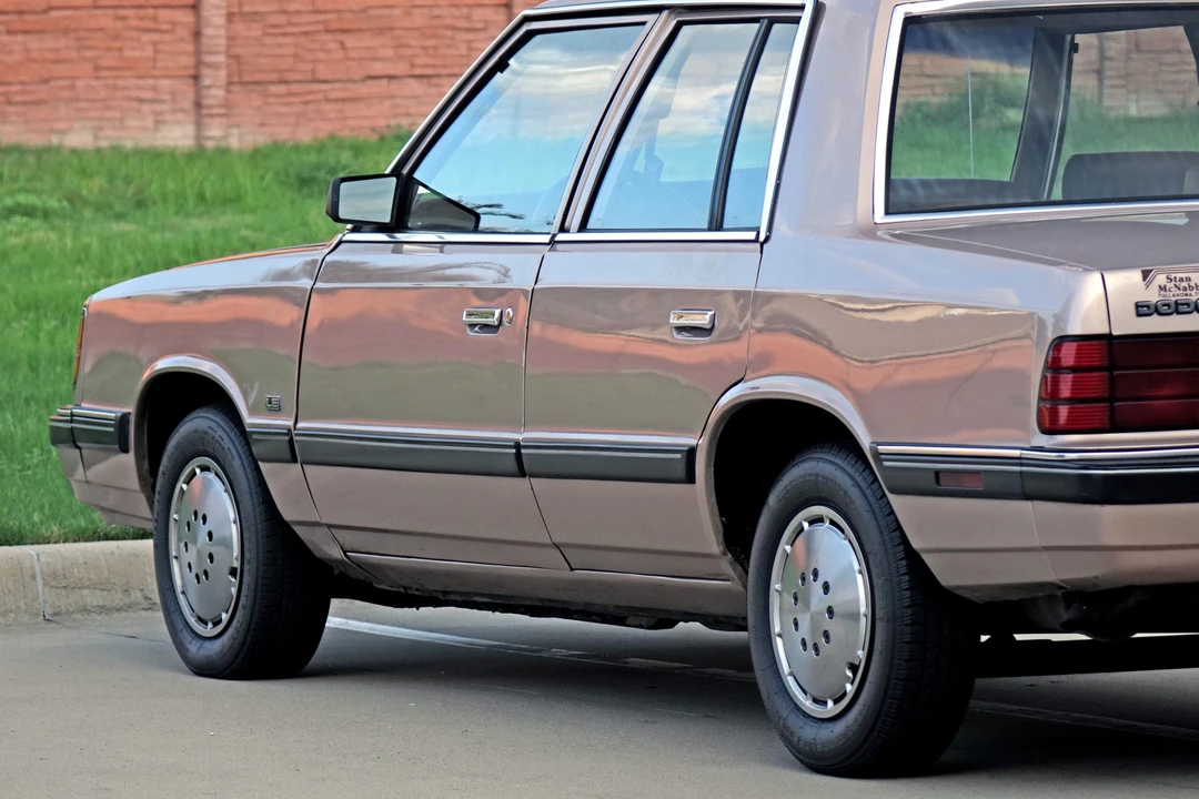 1989 Chrysler K-Car - Image 16 of 31