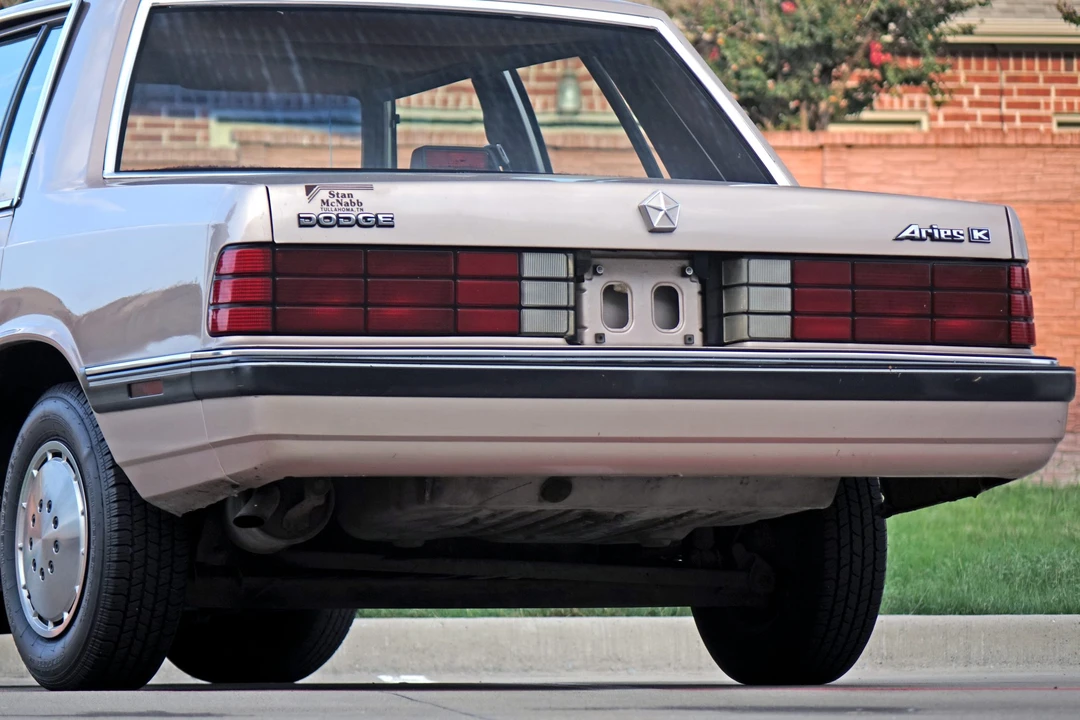1989 Chrysler K-Car - Image 23 of 31