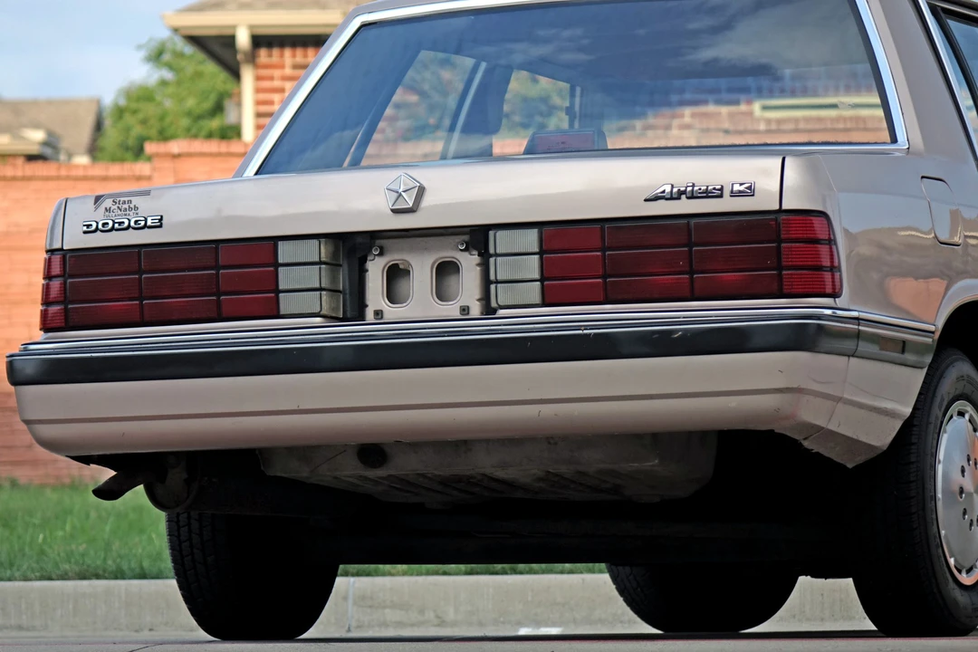 1989 Chrysler K-Car - Image 22 of 31