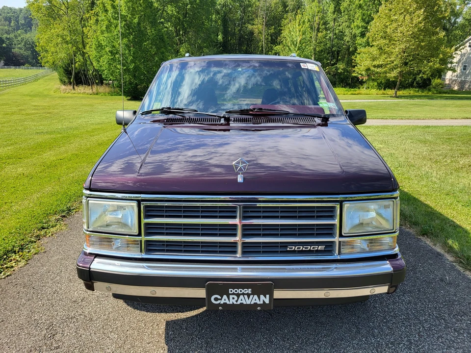 1989 Dodge Caravan - Image 9 of 31