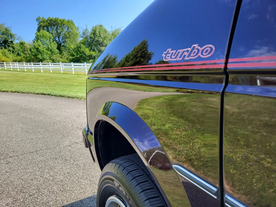 1989 Dodge Caravan - Image 31 of 31
