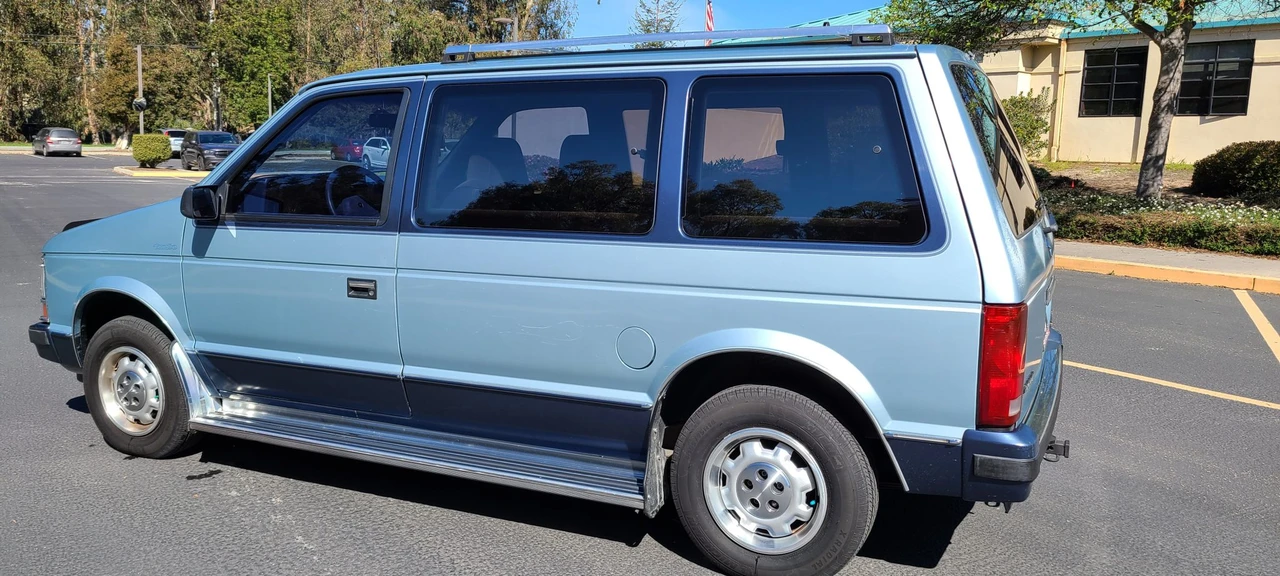 1989 Chrysler K-Car - Image 19 of 31