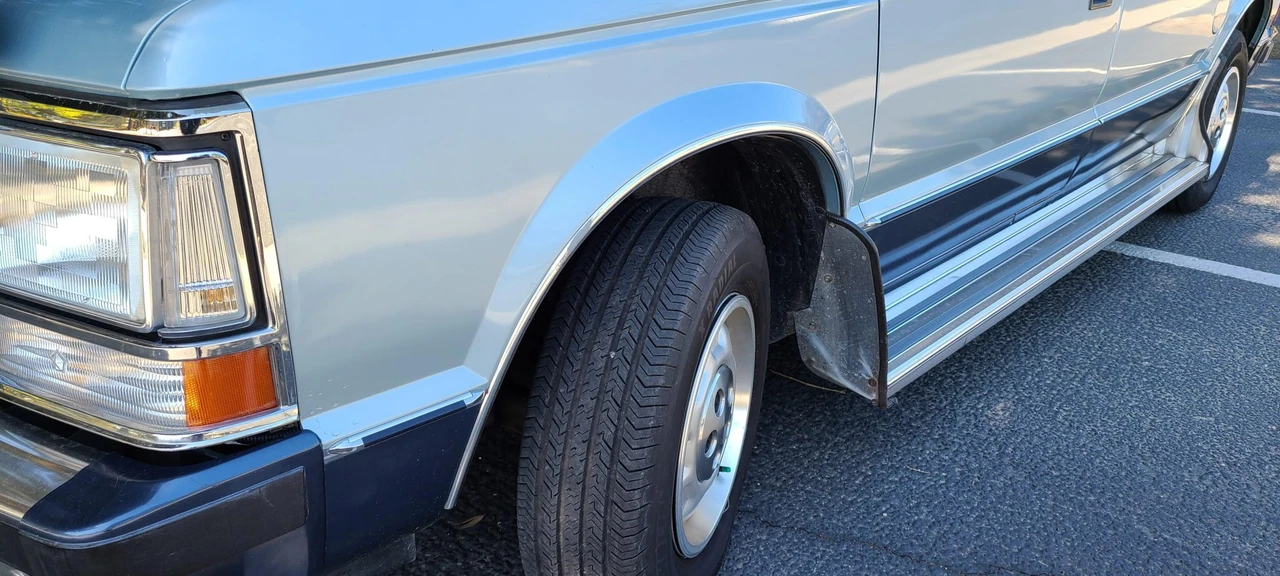 1989 Chrysler K-Car - Image 28 of 31