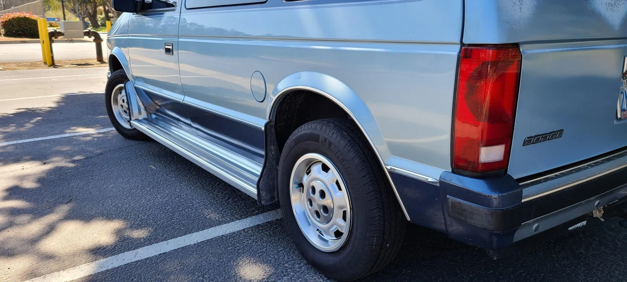 1989 Chrysler K-Car - Image 22 of 31