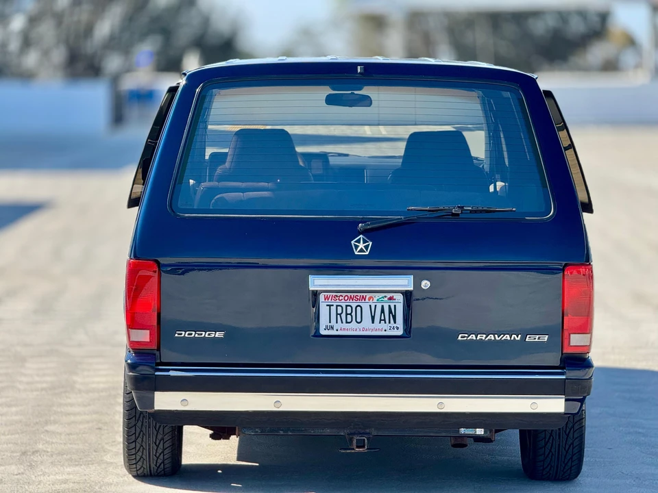 1989 Dodge Caravan - Image 18 of 31