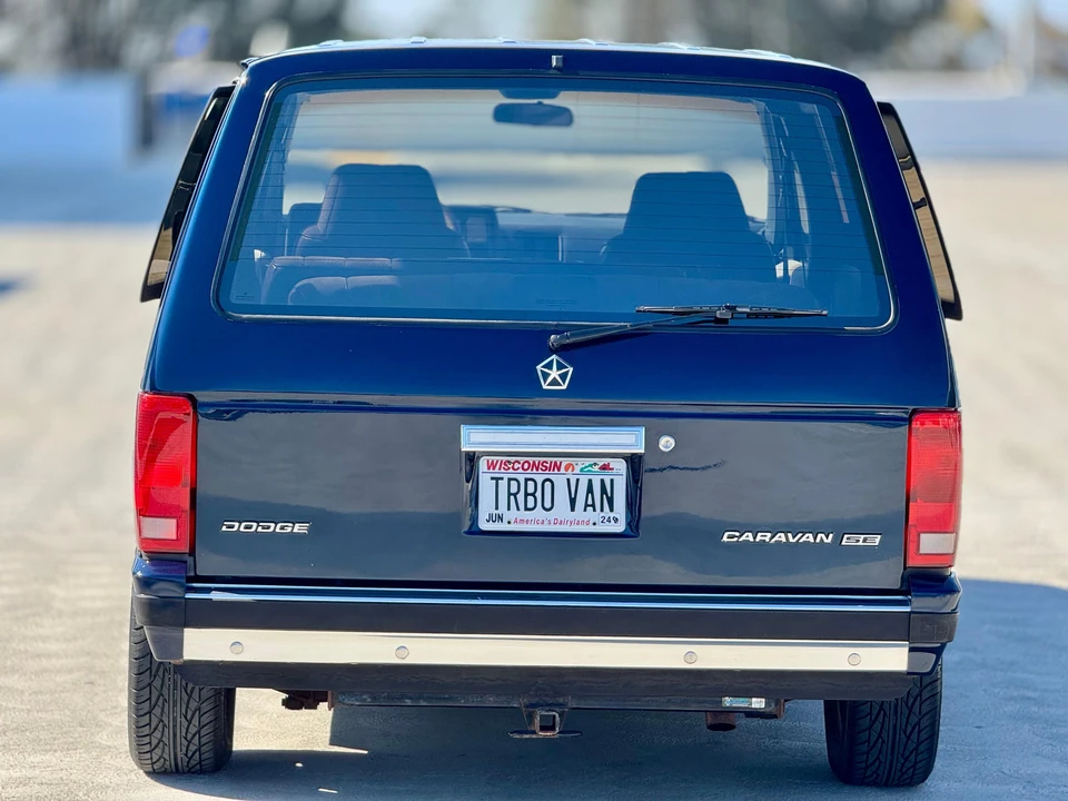 1989 Dodge Caravan - Image 19 of 31