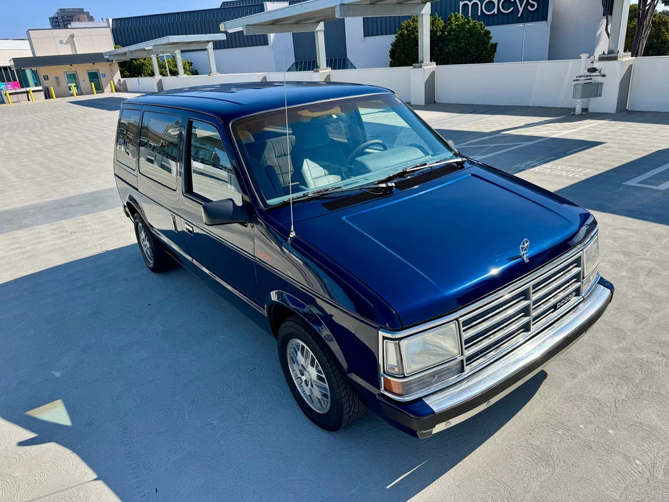 1989 Dodge Caravan - Image 26 of 31