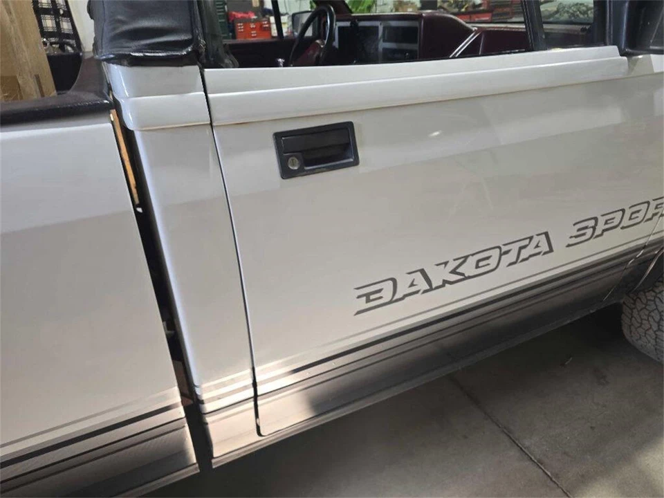 1989 Dodge Dakota 1st Gen - Image 16 of 31