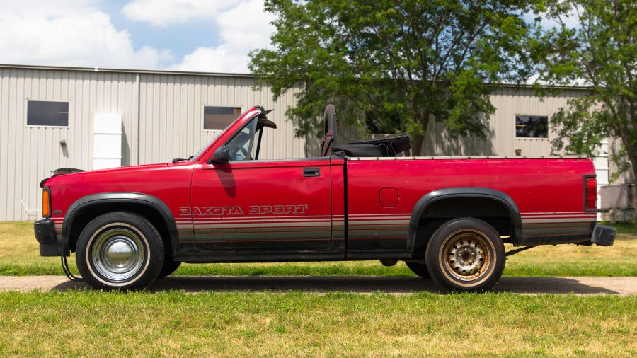 1989 Dodge Dakota 1st Gen - Image 2 of 13