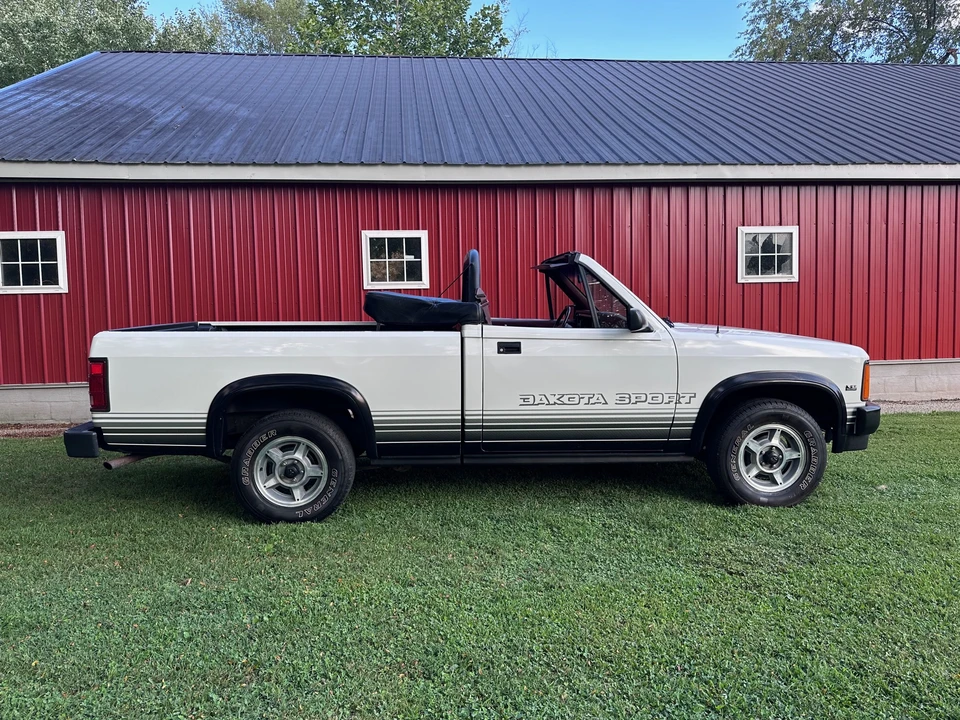 1989 Dodge Dakota 1st Gen - Image 9 of 31