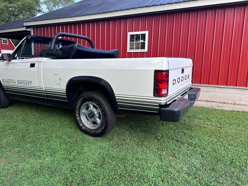 1989 Dodge Dakota 1st Gen - Image 29 of 31