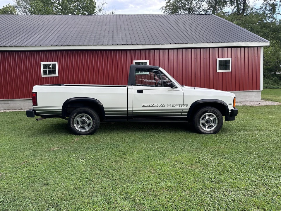 1989 Dodge Dakota 1st Gen - Image 19 of 31