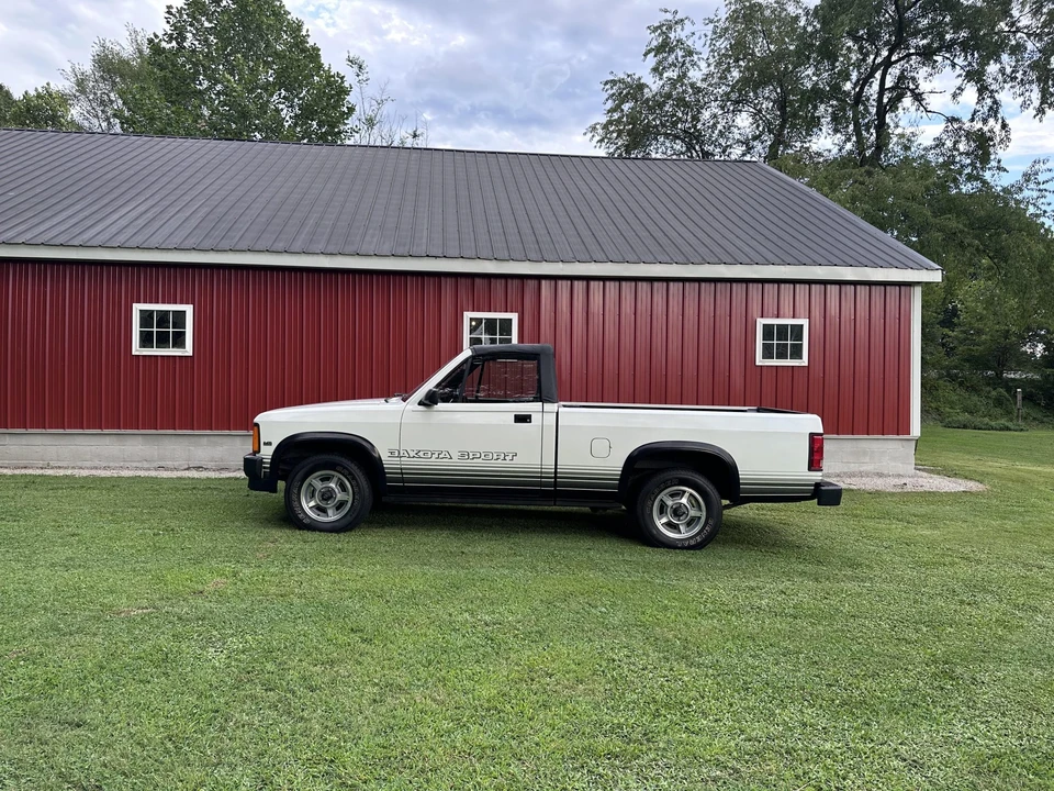 1989 Dodge Dakota 1st Gen - Image 13 of 31