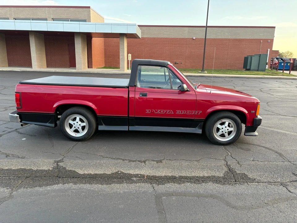 1989 Dodge Dakota 1st Gen - Image 10 of 31