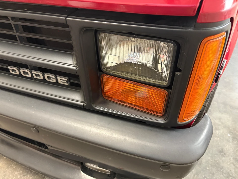 1989 Dodge Dakota 1st Gen - Image 15 of 31