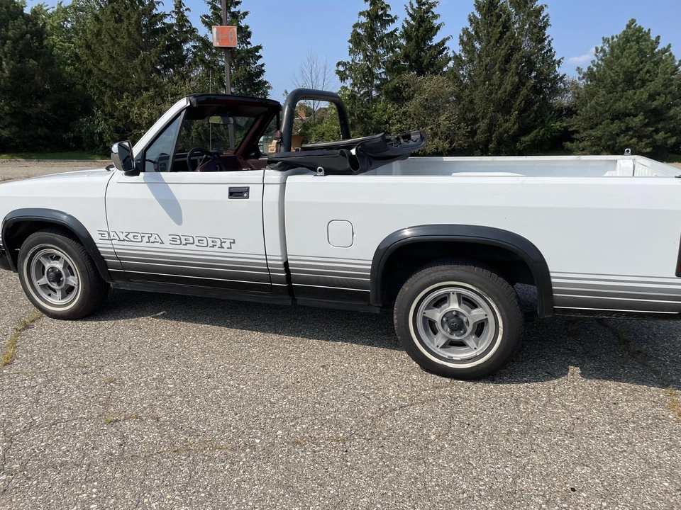 1989 Dodge Dakota 1st Gen - Image 17 of 31