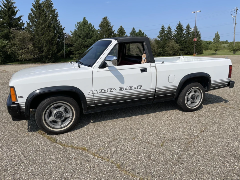 1989 Dodge Dakota 1st Gen - Image 13 of 31