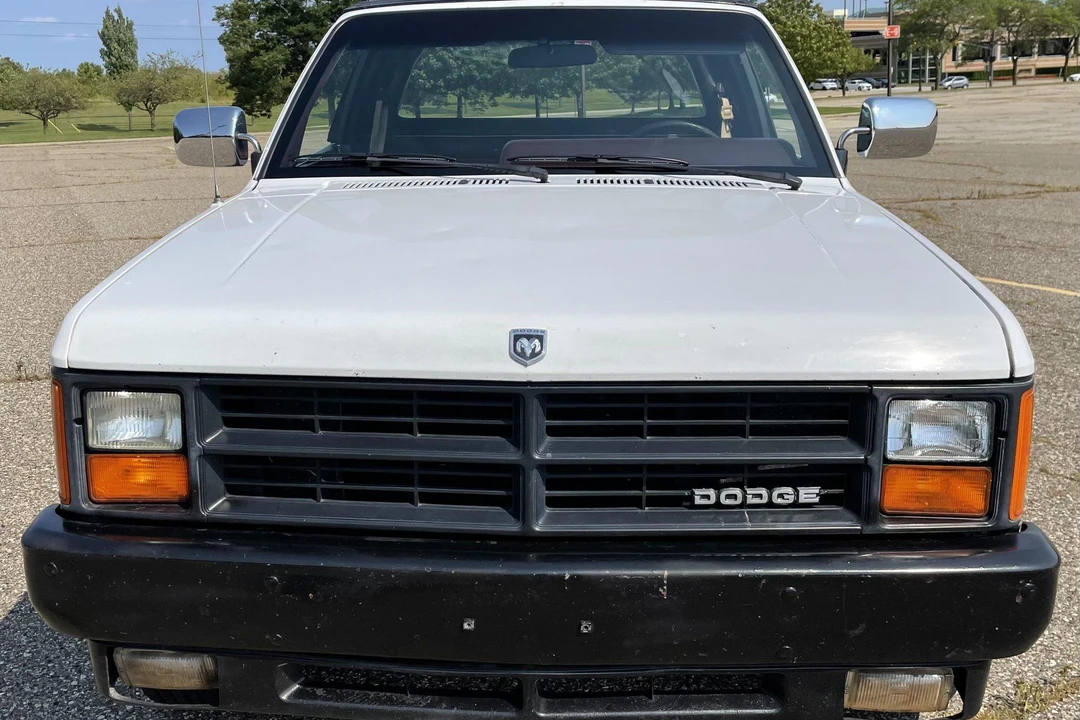 1989 Dodge Dakota 1st Gen - Image 2 of 31