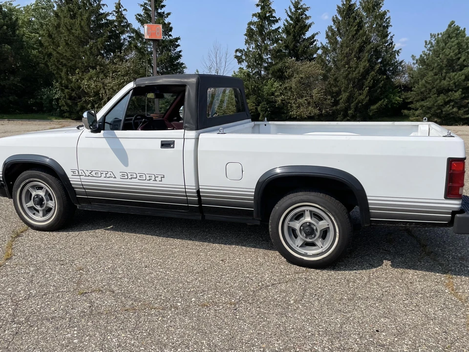 1989 Dodge Dakota 1st Gen - Image 16 of 31