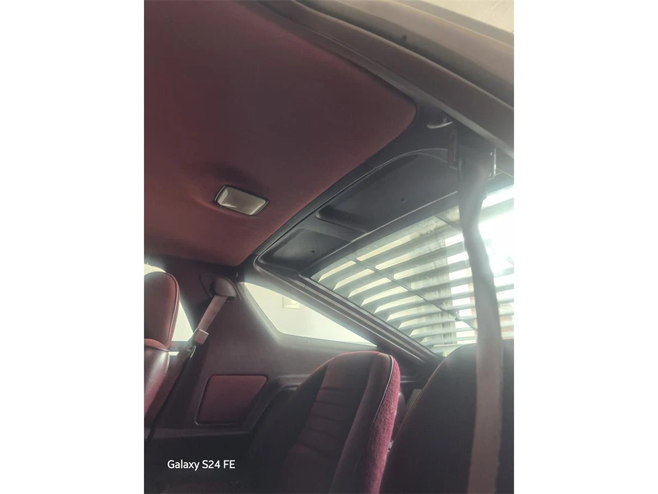 1989 Dodge Daytona - Image 13 of 14