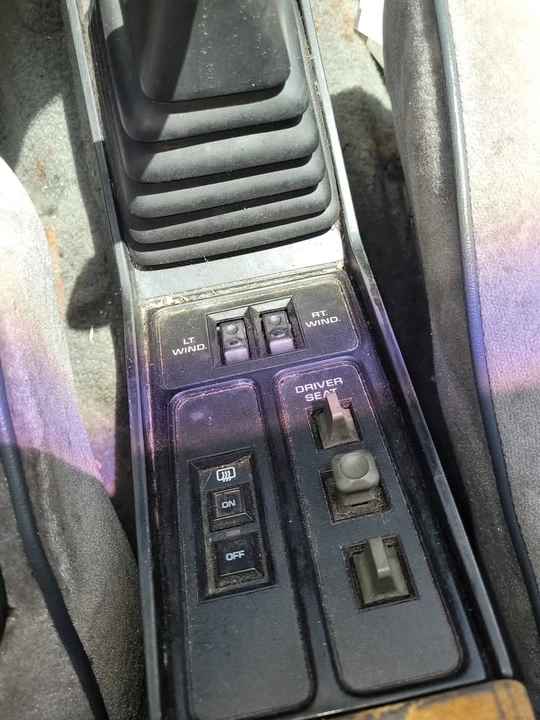 1989 Dodge Daytona - Image 7 of 20