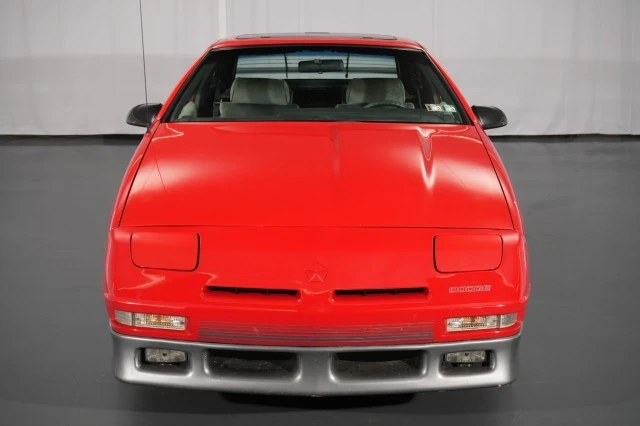 1989 Dodge Daytona - Image 8 of 31
