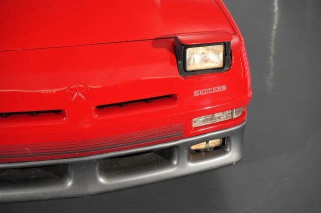 1989 Dodge Daytona - Image 14 of 31