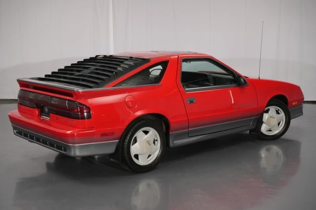 1989 Dodge Daytona - Image 25 of 31