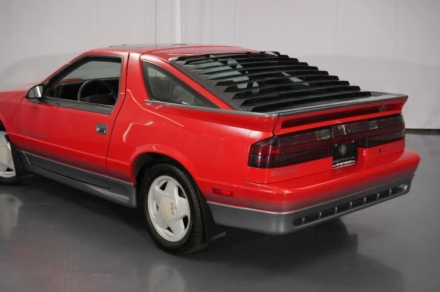 1989 Dodge Daytona - Image 29 of 31