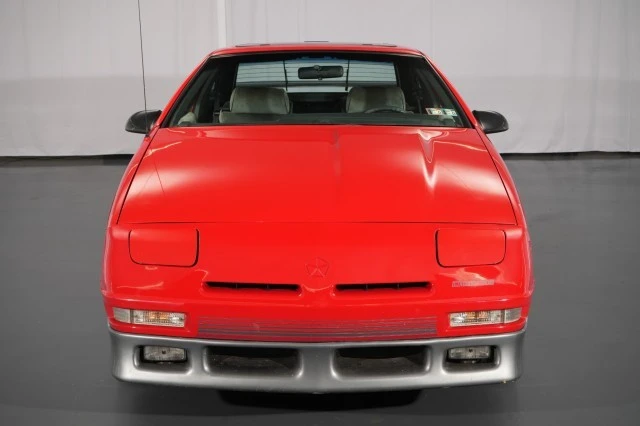 1989 Dodge Daytona - Image 9 of 31