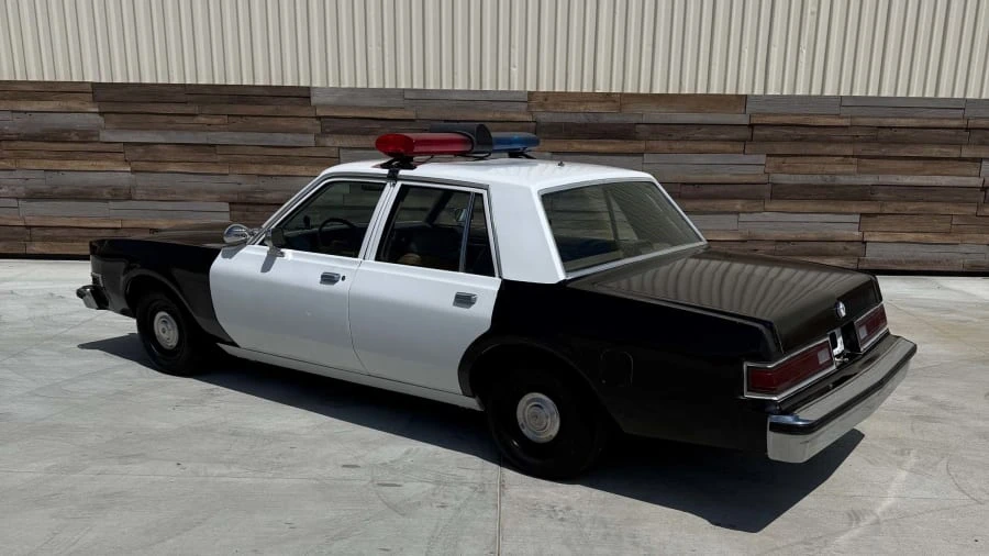 1989 Dodge Diplomat - Image 7 of 17