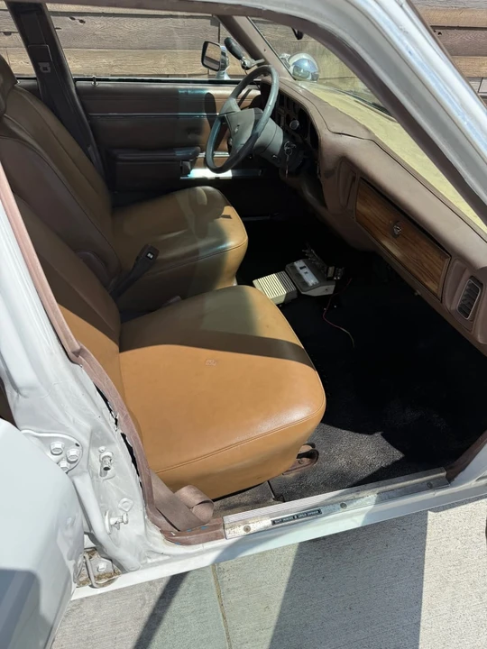 1989 Dodge Diplomat - Image 14 of 17