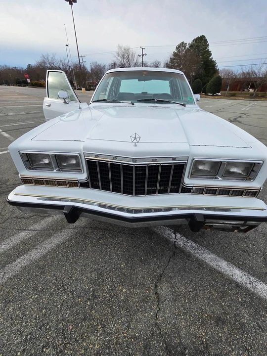 1989 Dodge Diplomat - Image 15 of 21