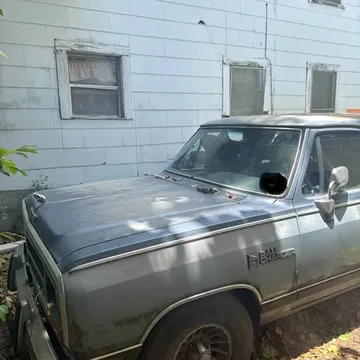 1989 Dodge Ramcharger LE