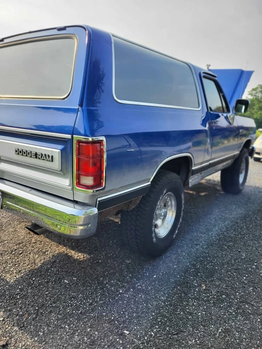 1989 Dodge Ramcharger - Image 2 of 20