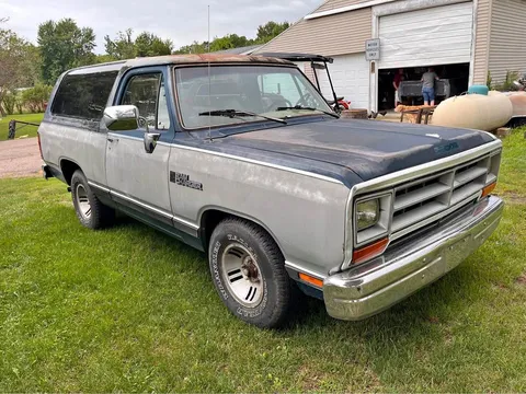 1989 Dodge Ram Charger LE