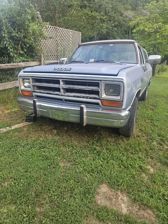 1989 Dodge Ramcharger - Image 2 of 5