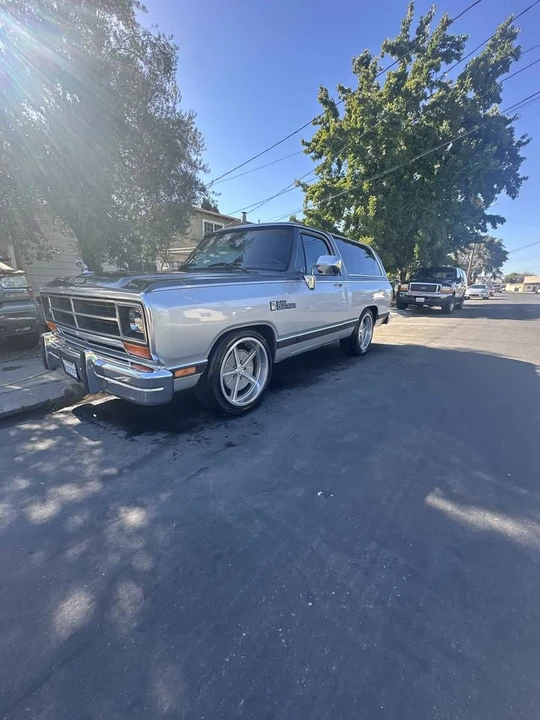 1989 Dodge Ramcharger - Image 12 of 19