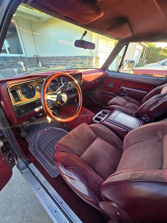 1989 Dodge Ramcharger - Image 9 of 19