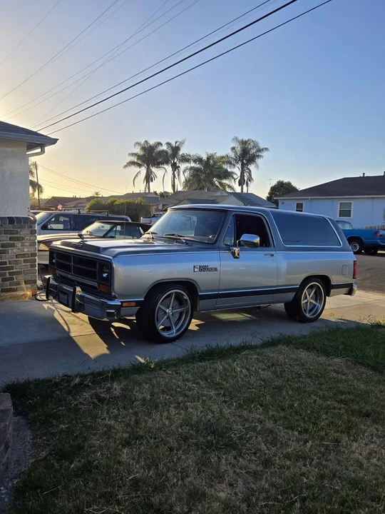 1989 Dodge Ramcharger - Image 17 of 19