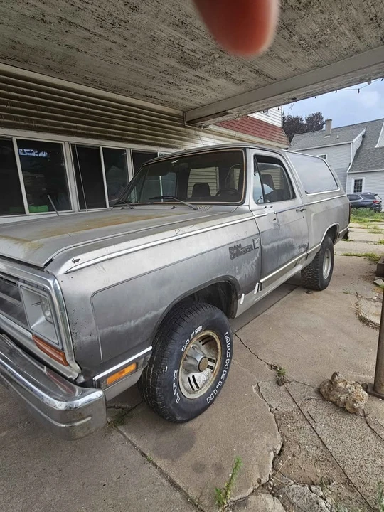 1989 Dodge Ramcharger - Image 2 of 11