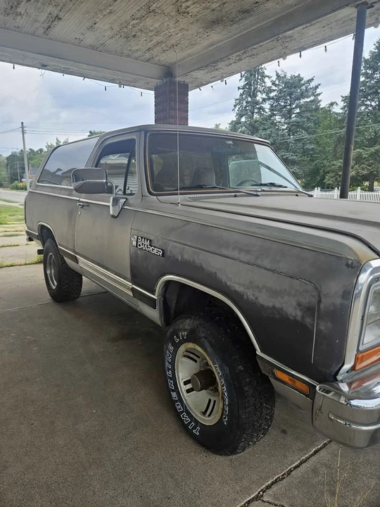 1989 Dodge Ramcharger - Image 3 of 11