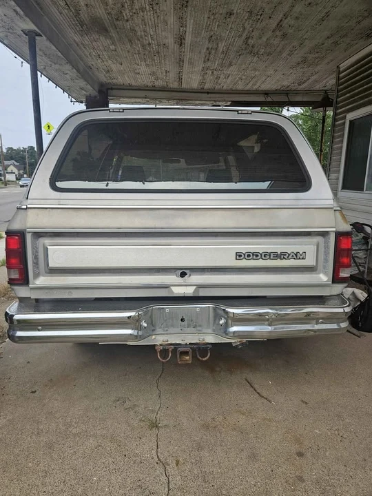 1989 Dodge Ramcharger - Image 4 of 11