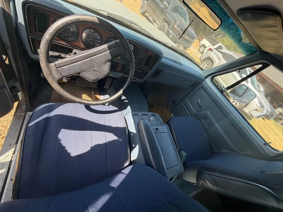 1989 Dodge Ramcharger - Image 4 of 7