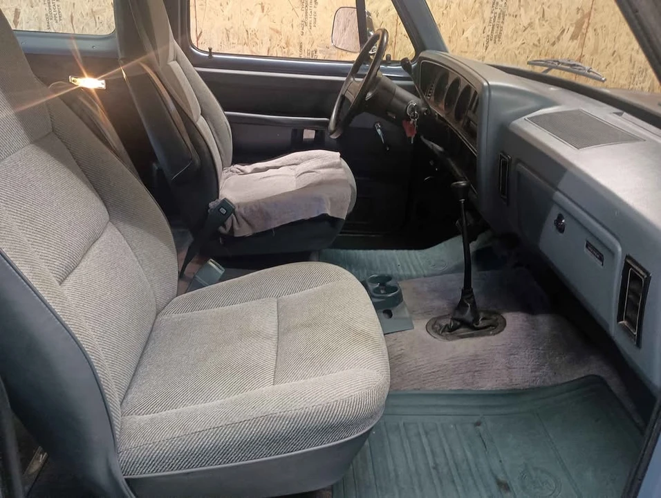 1989 Dodge Ramcharger - Image 8 of 13