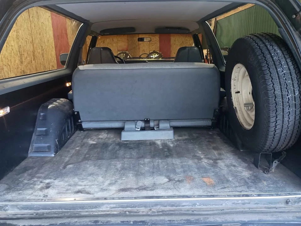 1989 Dodge Ramcharger - Image 5 of 13