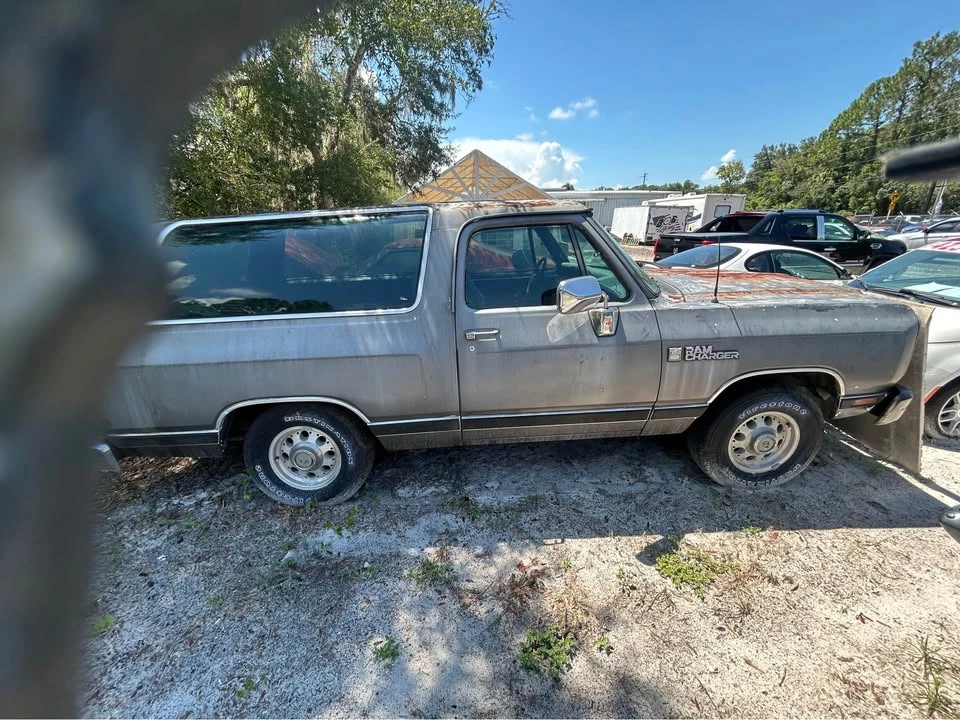 1989 Dodge Ramcharger - Image 7 of 9