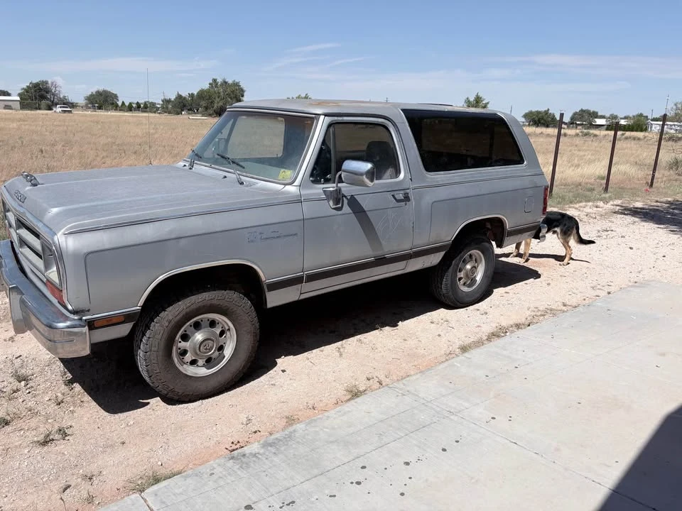 1989 Dodge Ramcharger - Image 3 of 10