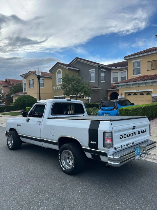 1989 Dodge Ramcharger - Image 2 of 7